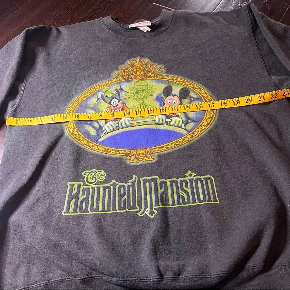 Disney Haunted Mansion Vintage RARE Crewneck Sweater - Black Large Glow in Dark - Picture 7 of 12